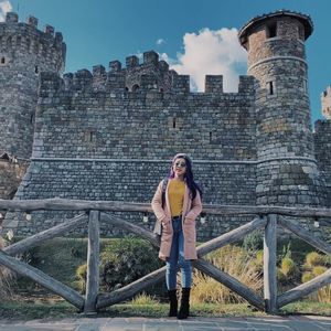 Meet your Posher, Pham